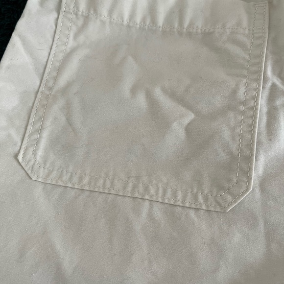 Levi’s Pleated Utility Women’s Shorts - Picture 5 of 10